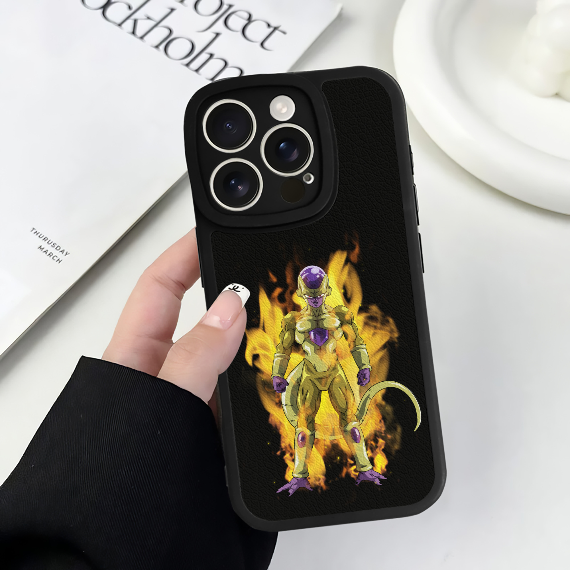 （画像用） ドラゴンボール フリーザ DRAGON BALL Frieza 【iPhone 16シリーズ対応】シリコンスマホケース（レザー調） 材質：シリコン